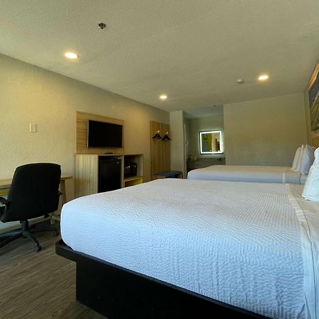 Days Inn By Wyndham Near Seaworld סן אנטוניו מראה חיצוני תמונה