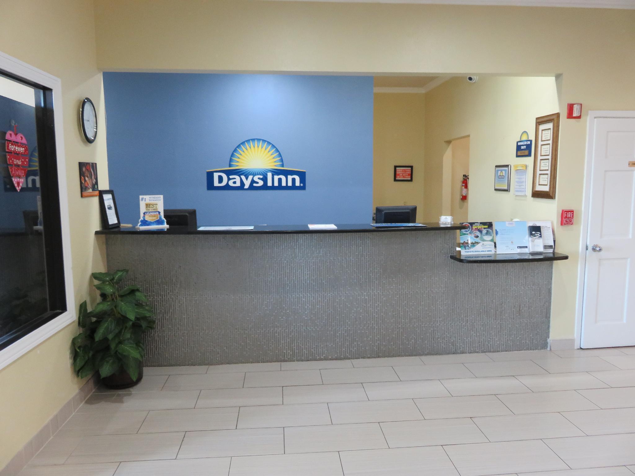 Days Inn By Wyndham Near Seaworld סן אנטוניו מראה חיצוני תמונה