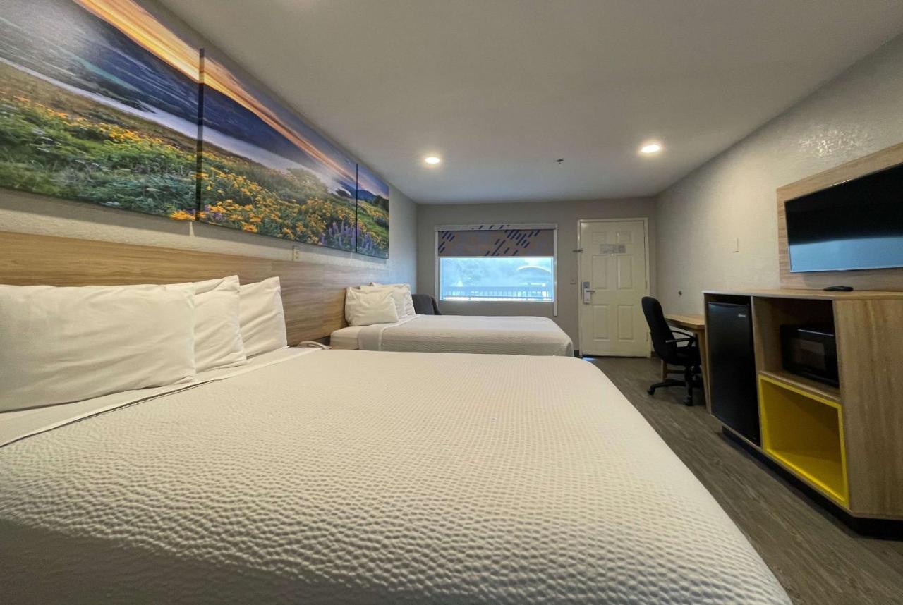 Days Inn By Wyndham Near Seaworld סן אנטוניו מראה חיצוני תמונה