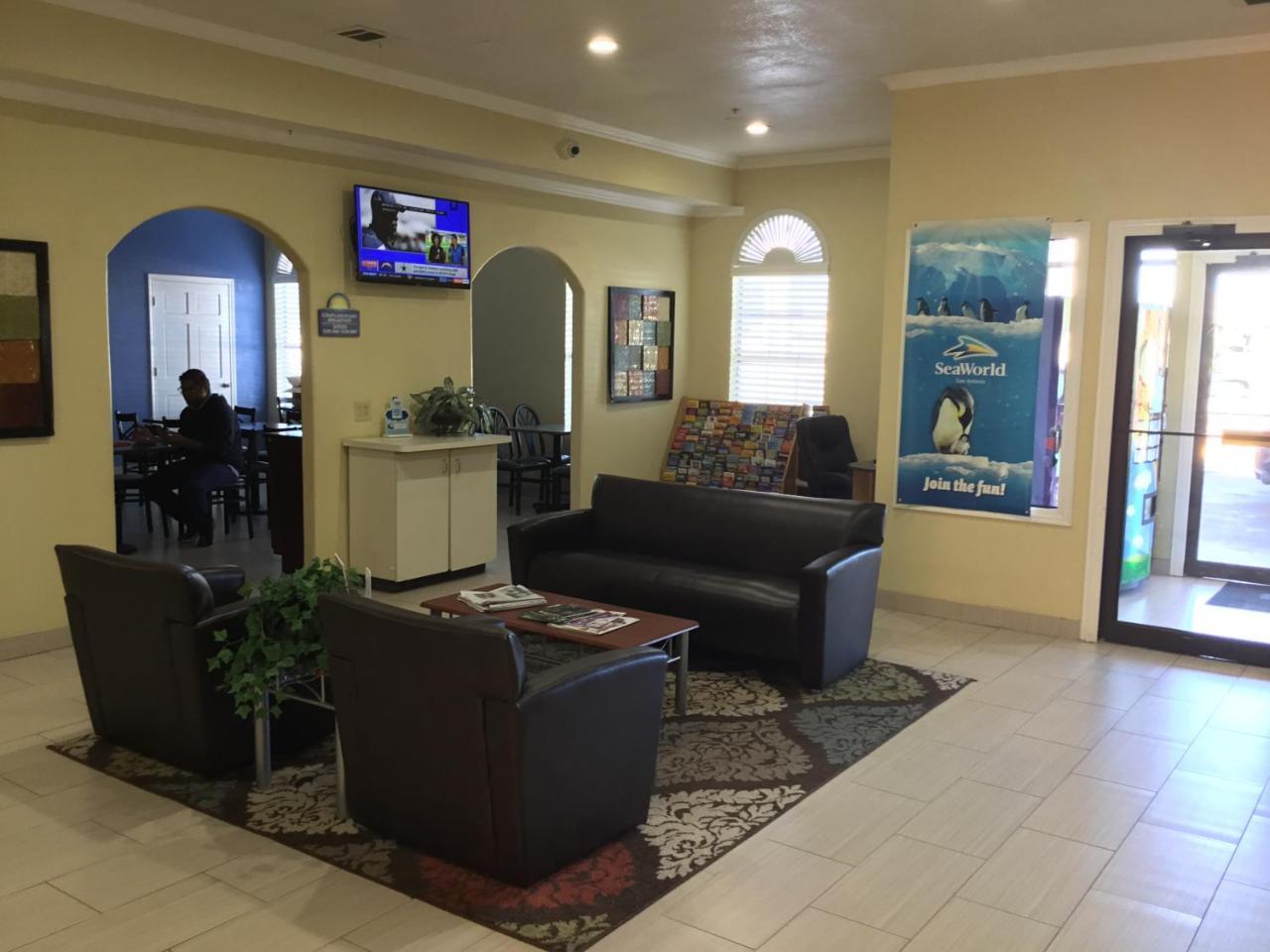 Days Inn By Wyndham Near Seaworld סן אנטוניו מראה חיצוני תמונה
